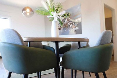 Ferienwohnung modern eingerichtet, mit einem