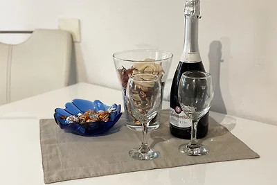 Ferienwohnung Mit Klimaanlage und Terrasse