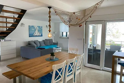 Ferienwohnung mit Klimaanlage und Balkon