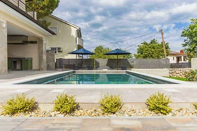 Villa Mit einem schönen Pool