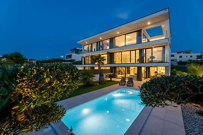 Ferienwohnung im Erdgeschoss mit Swimmingpool