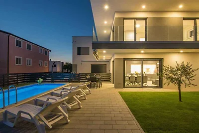 Ferienhaus mit einem saisonal beheizten Pool
