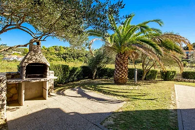 Charmante Ferienwohnung Mihaela in Palit auf 