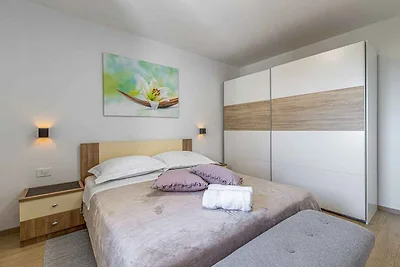 Apartment mit Balkon, Klimaanlage, Wi-Fi, Par