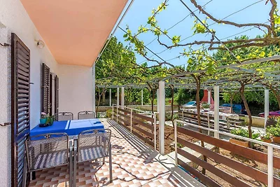 Ferienwohnung mit Terrasse und Klimaanlage