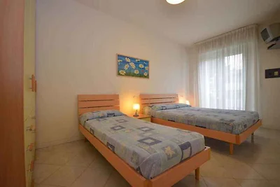 Ferienwohnung mit Klimaanlage und Balkon