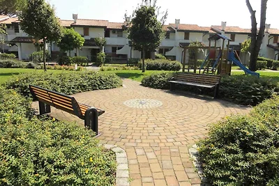 Ferienwohnung mit Garten, Schwimmbad, ruhiger