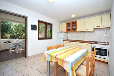 Ferienwohnung mit Klimaanlage und Terrasse im