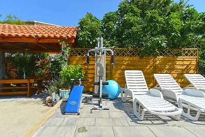 Ferienwohnung mit Pool, Grill und Wlan