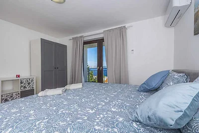 Villa komfortabel eingerichtet mit Pool