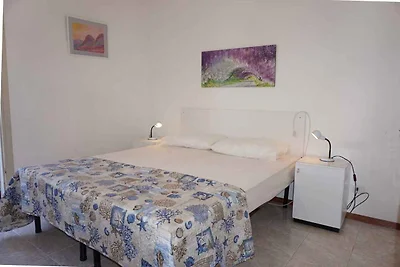 Ferienhaus mit Aussenpool und Terrasse