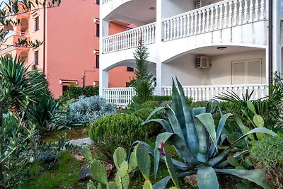 Ferienwohnung mit Meerblick, Terrasse und