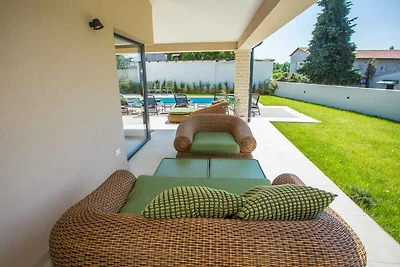 Villa mit Klimaanlage und Pool