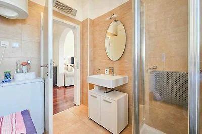 Ferienwohnung mit Klimaanlage, SAT-TV, WLAN u