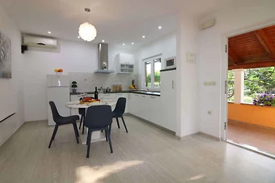 Ferienhaus Doppelhaushälfte mit Pool