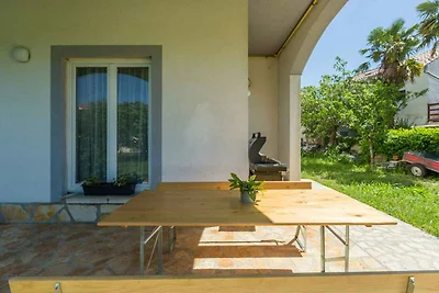 Ferienwohnung mit Klimaanlage und Balkon