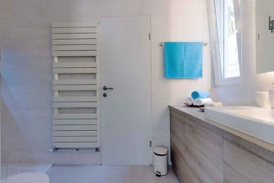 Ferienhaus am Wasser mit direktem