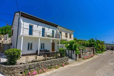 Ferienhaus mit Pool und Klimaanlage