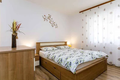 Ferienwohnung in ruhiger Lage mit Terrasse