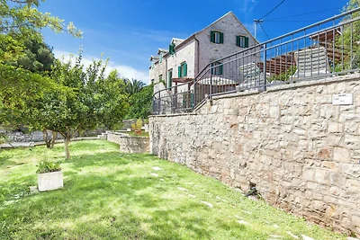 Villa mit Meerblick und Pool