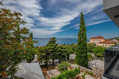 Ferienwohnung mit Meerblick und Pool