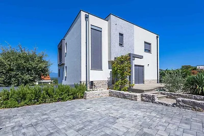 Ferienwohnung mit Pool und Klimaanlage