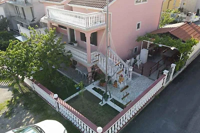 Ferienwohnung mit Terrasse und Klimaanlage