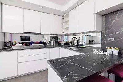 Ferienwohnung mit Balkon und einem wunderschö
