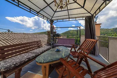 Ferienwohnung mit Klimaanlage und Terrasse mi