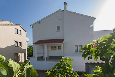 Ferienwohnung mit Terrasse und Klimaanlage