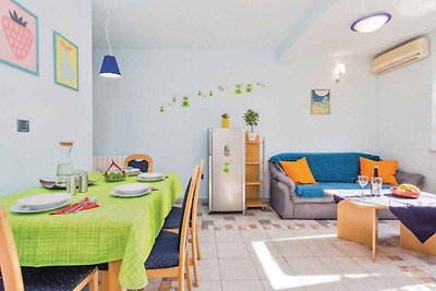 Ferienwohnung mit Terrasse und Grill