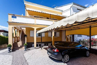 Ferienwohnung mit Terrasse und Klimaanlage