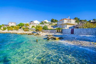 Ferienwohnung am Meer mit Balkon