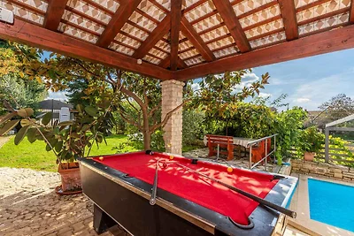 Ferienwohnung mit Pool zur gemeinsamen