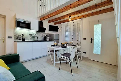 Ferienwohnung mit Klimaanlage und Balkon