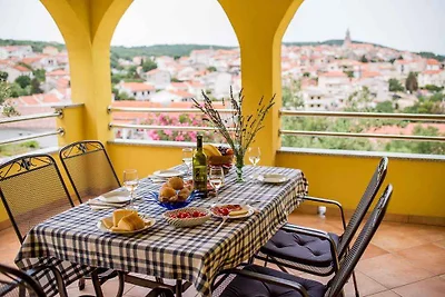 Ferienwohnung mit Terrasse und Meerblick 50 m