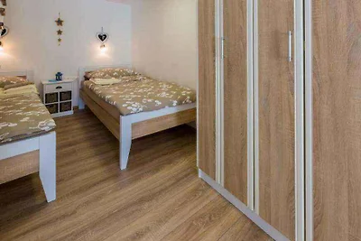 Ferienhaus mit Terrasse und Klimaanlage