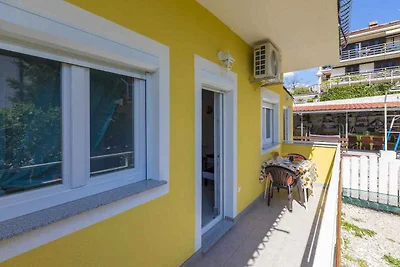 Ferienwohnung mit Balkon und Klimaanlage