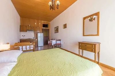 Appartamento Vacanza con famiglia Lokva Rogoznica