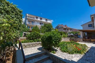 Ferienwohnung mit Balkon und Klimaanlage