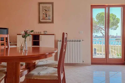 Ferienwohnung mit Balkon und Meerblick