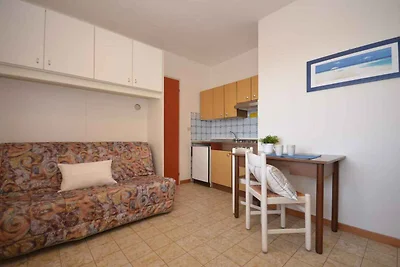 Studio mit Klimaanlage und Balkon