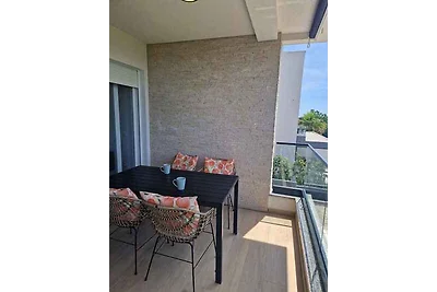Ferienwohnung mit Garten und Klimaanlage