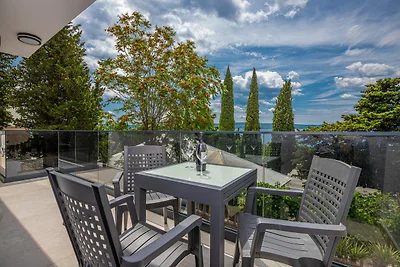 Ferienwohnung mit Meerblick und Pool