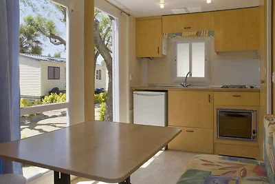 Ferienhaus mit Pool und WLAN