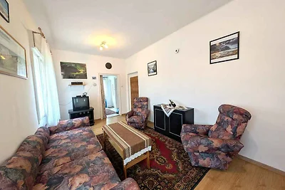 Ferienhaus mit Terrasse und grossem Garten