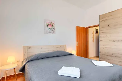 Ferienwohnung mit Klimaanlage und Balkon