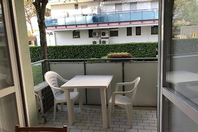 Ferienwohnung mit dem Pool, 50m vom Meer