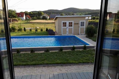 Ferienhaus modern eingerichtet mit Pool, Wasc