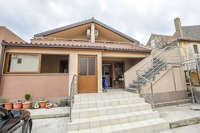 Komfortable Ferienwohnung Ornella mit Meerbli